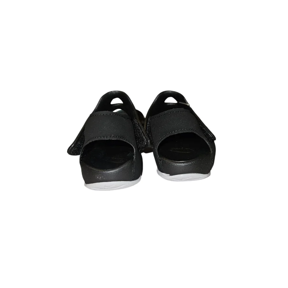 Boys Nike Sunray Protect 3 Sandals Size 7C Black/White New w/box
